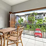Southern Cross Atrium Apartments