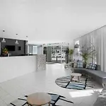 Waterfront Sub-Penthouse Apartment In City Centre