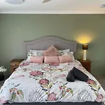 Cairns Holiday Lodge