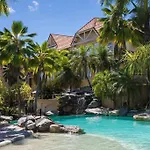 2Br The Lakes Resort Escape, 4 Pools 5 Min Airport