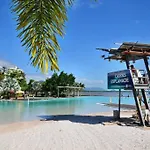 Stunning Waterfront Apartment In 5-Star Complex