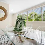 Sunrise Palms - Spacious Cairns Convenience