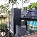 Coral Towers Holiday Suites