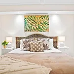 Lavender Lakes - Resort Style Living