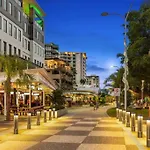 Horizons At Harbour Lights - Tropical Poolside Flair