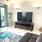 Central Parks - 3 Bedroom Apt