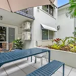 Leafy Solace - A Contemporary Cairns City Hideaway