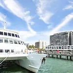 Aquarius Esplanade Retreat