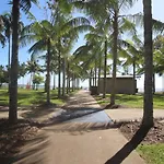Aquarius Esplanade Retreat