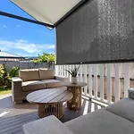 The Oasis - Charming Family Retreat On City Fringe
