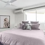 Aquarius Luxury Apartment