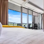 Reef - Waterfront City Pool Sauna & Gym