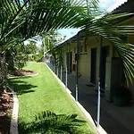 Tropicana Lodge