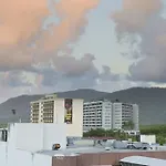 Inn Cairns
