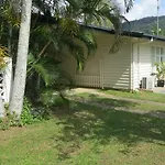 Edge Hill Clean & Green Cairns, 7 Minutes From The Airport, 7 Minutes To Cairns Cbd & Reef Fleet Terminal