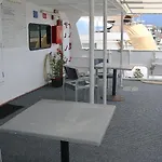 Boatel Cairns