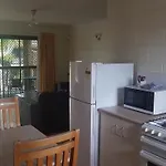 Oasis Inn Apartments