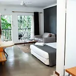 Motel Nomad