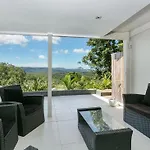 Hilltop Rainforest Retreat