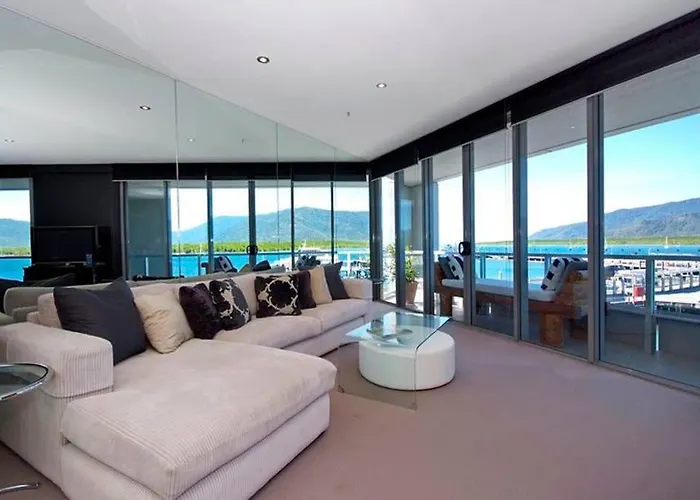 301 Harbour View