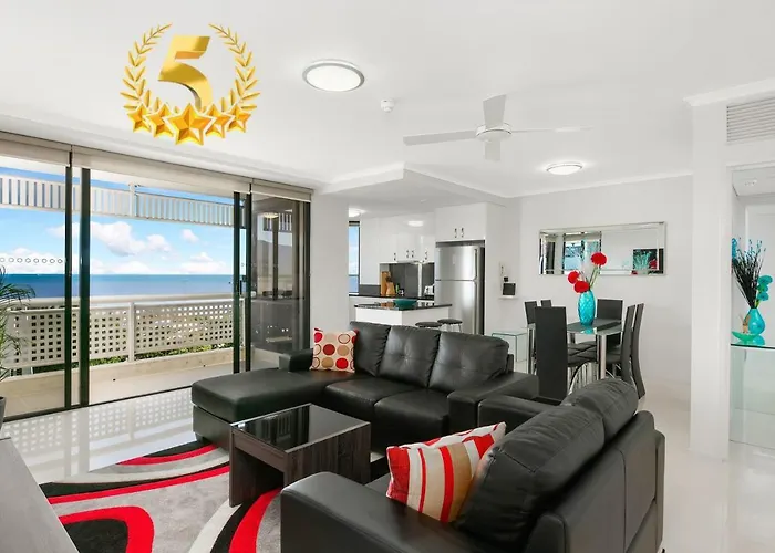 Cairns Luxury Waterfront Apartment