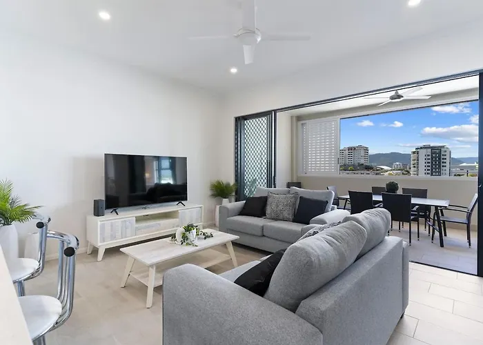 Mountain Air And Modern Flair \'Your Cairns Getaway\'