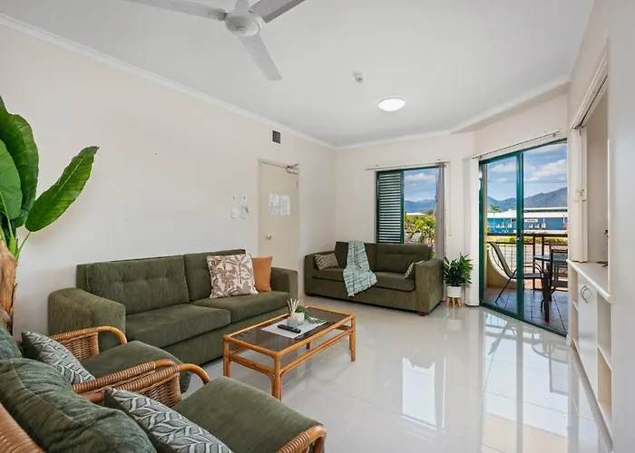 Cairns City Family Apartment - Wifi -Netflix - Pool