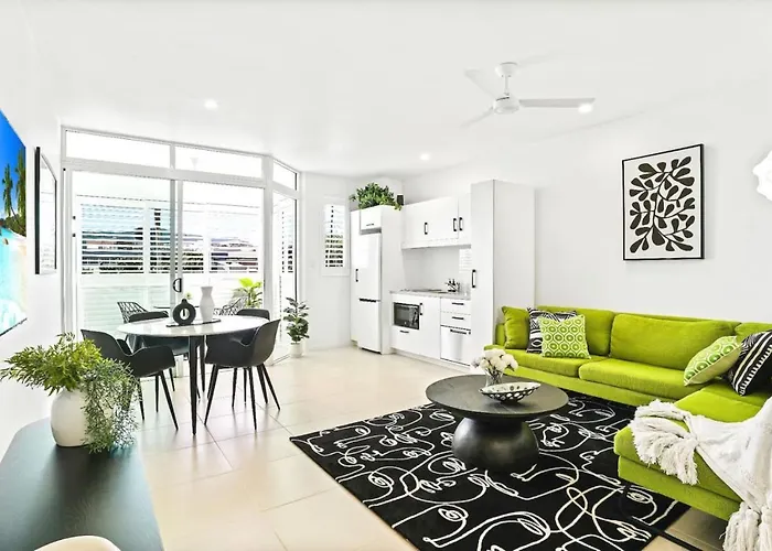 Reefside At 201 Lake Street