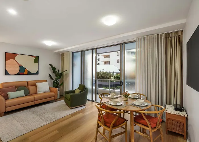 Absolute Waterfront - Enjoy Exceptional Lifestyle