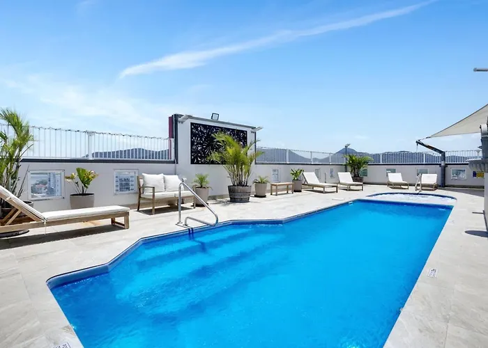 Cairns Central Apartment 1011