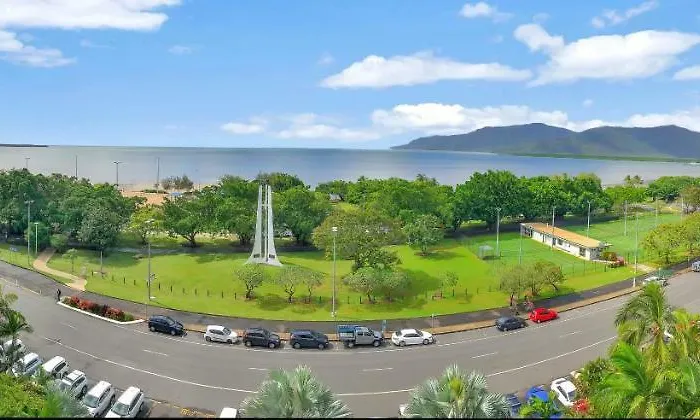 Luxury Waterfront Sea View Apartment - Do Not Book