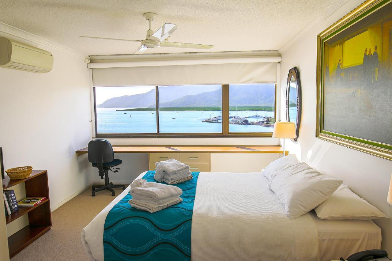 Aquarius 5* Cairns