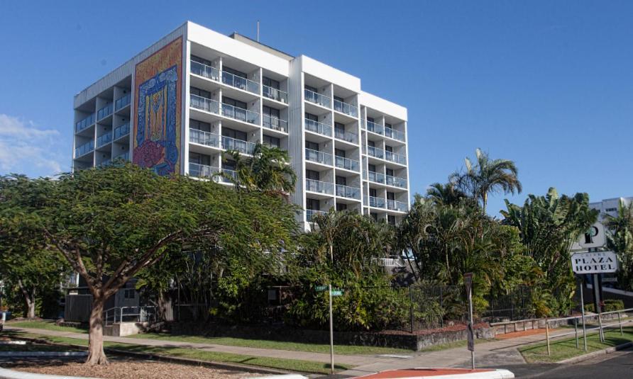 Plaza Cairns