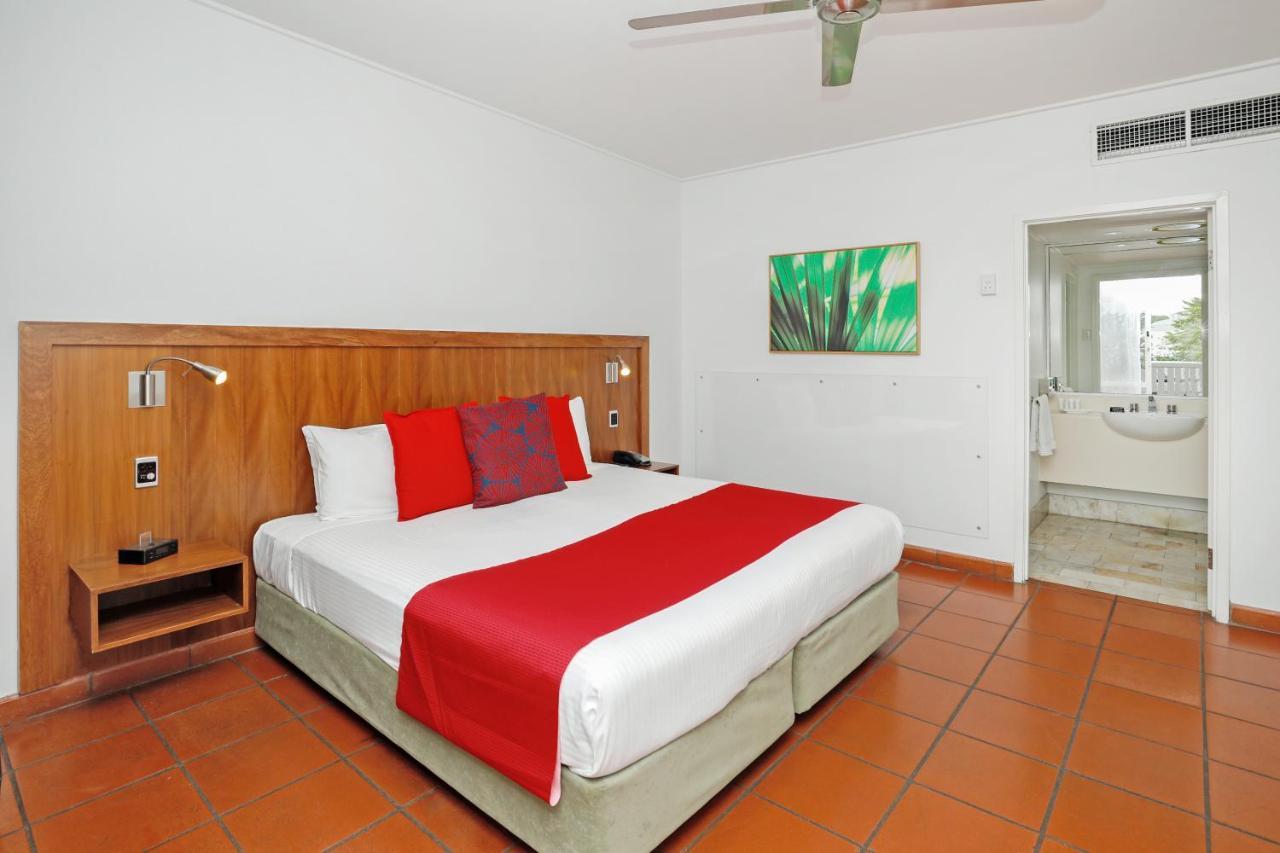 Khách sạn Ramada By Wyndham Centre 4*