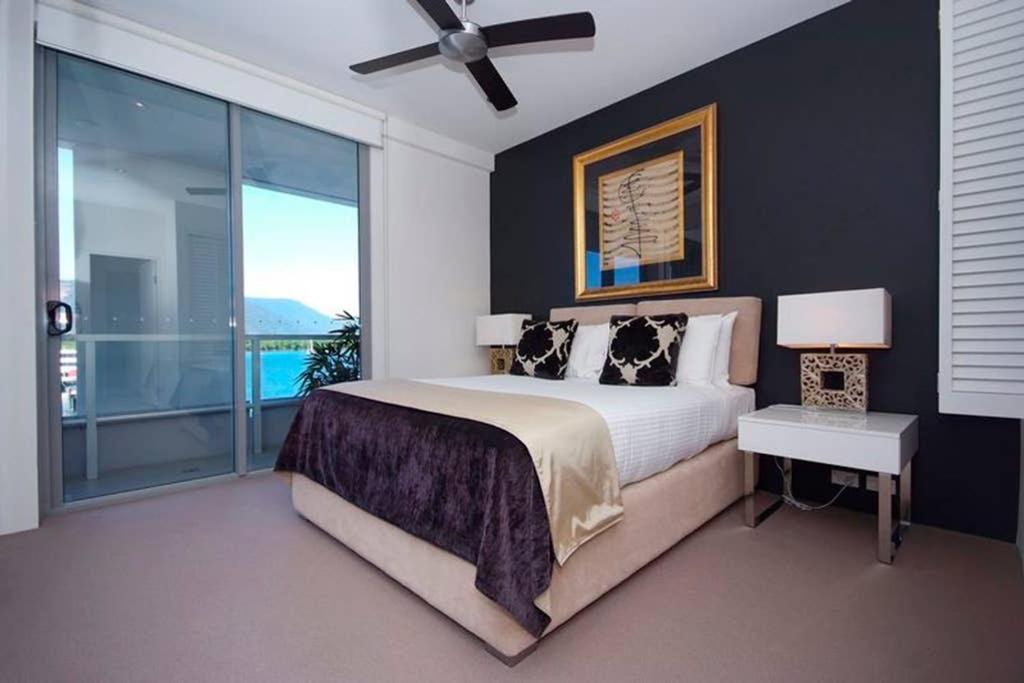 301 Harbour View Apartment Cairns