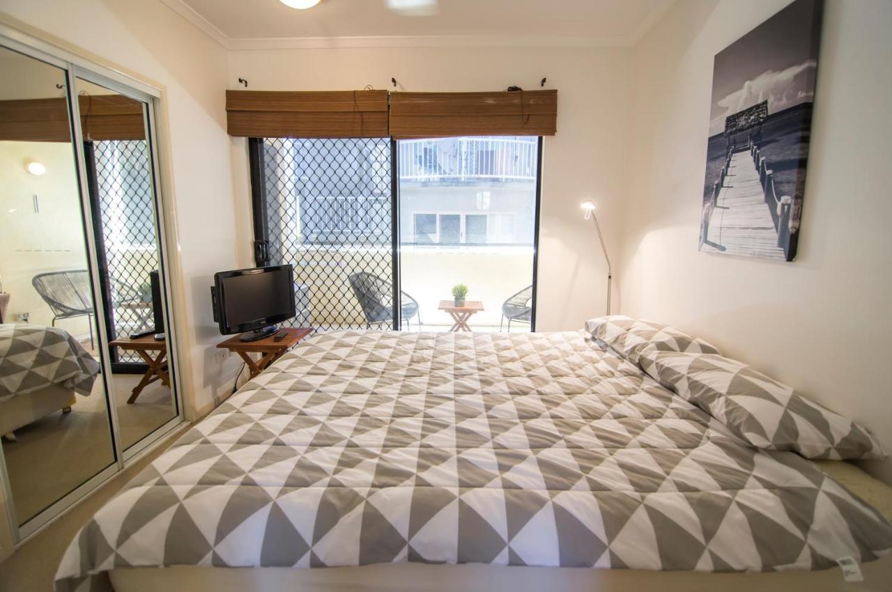 Minnie St 2 Bedroom / 2 Bathroom Apartment Cairns