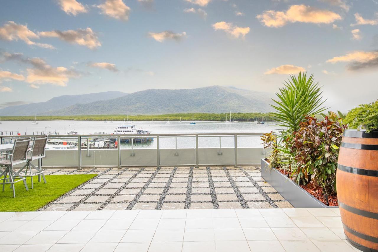 Waterfront Luxury At Harbourlights Apartment *