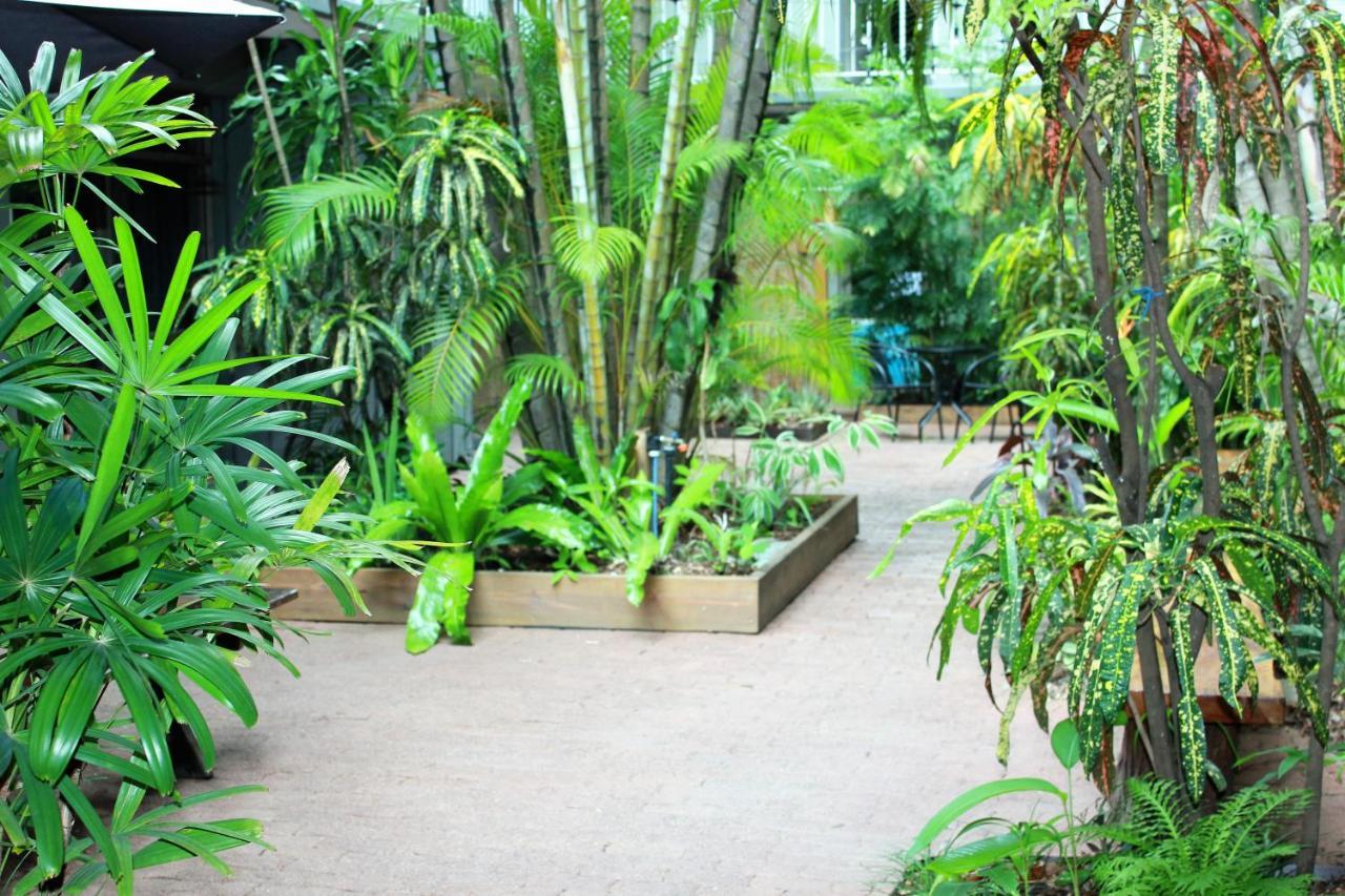 Lake Central Cairns Hotel Cairns