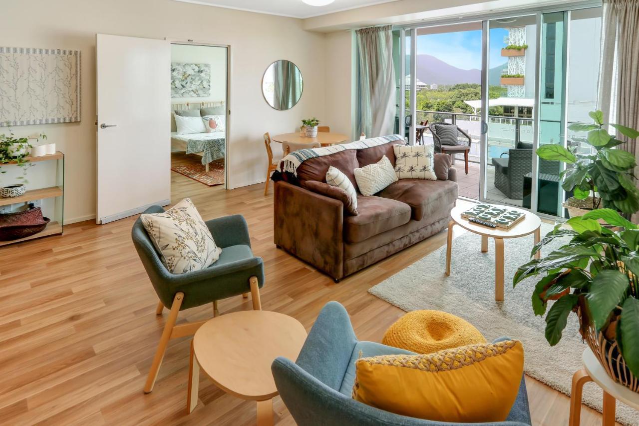 The Harbour View Apartment Cairns