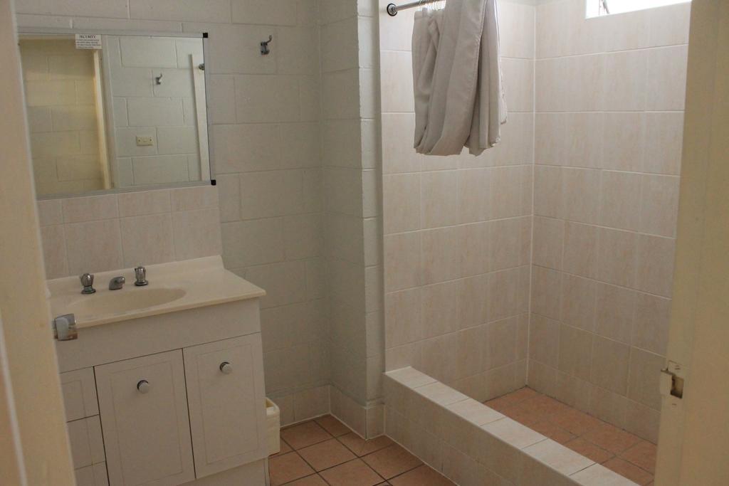 Oasis 3* Cairns
