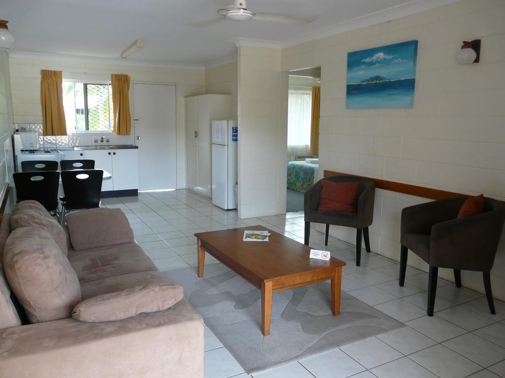 Oasis 3* Cairns