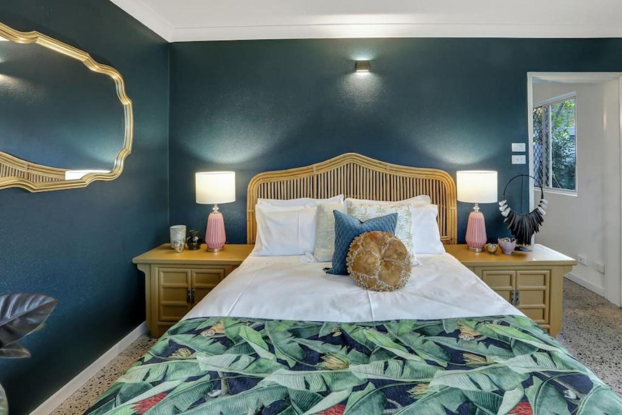 The Tropicana Courtyard Apartment