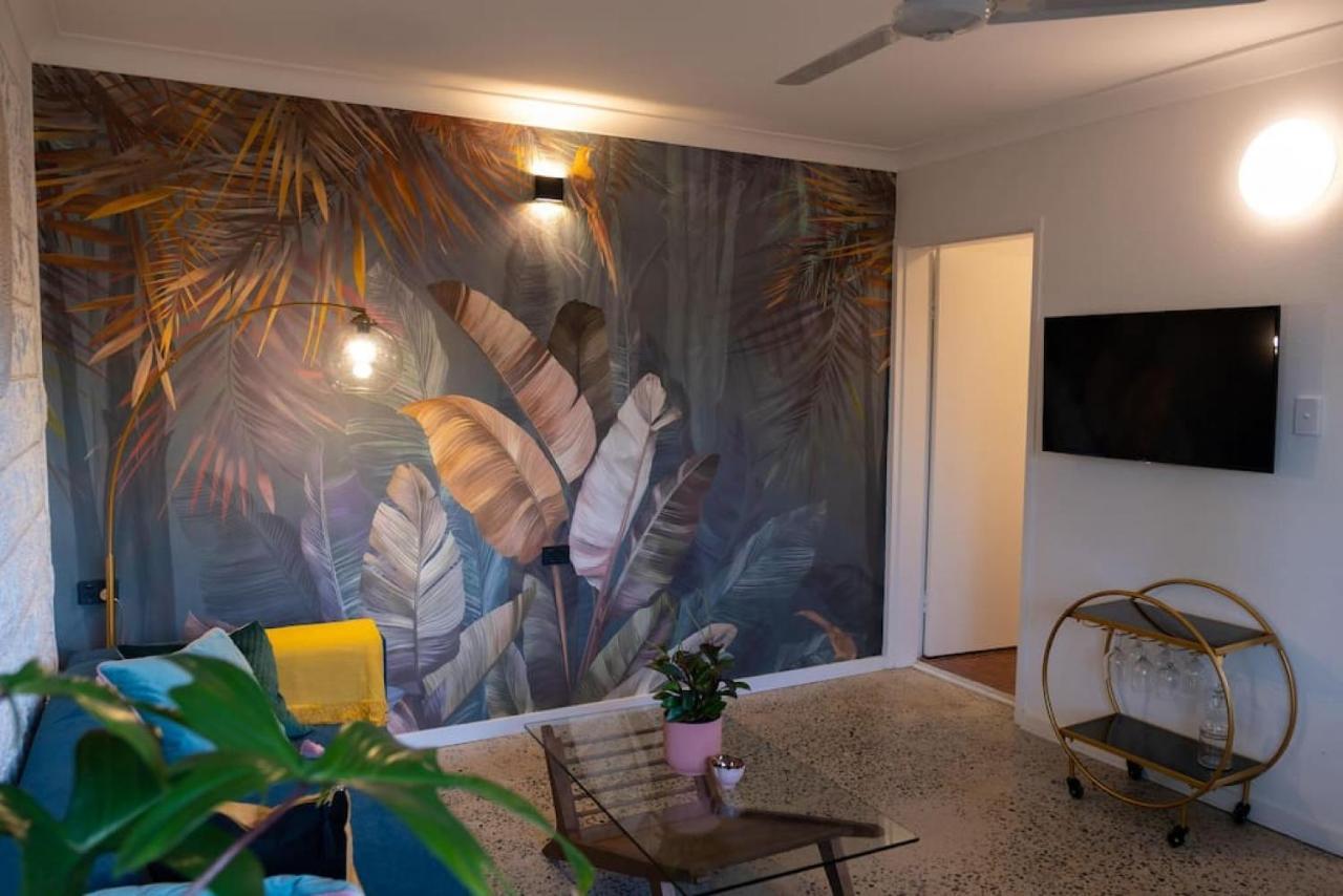 Apartment The Tropicana Courtyard