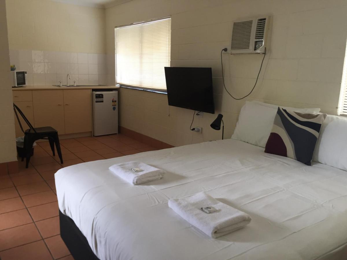 Lake Central Cairns Hotel Cairns