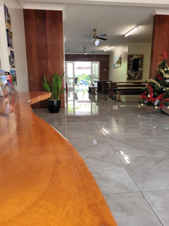 Hostel Travellers Paradise *