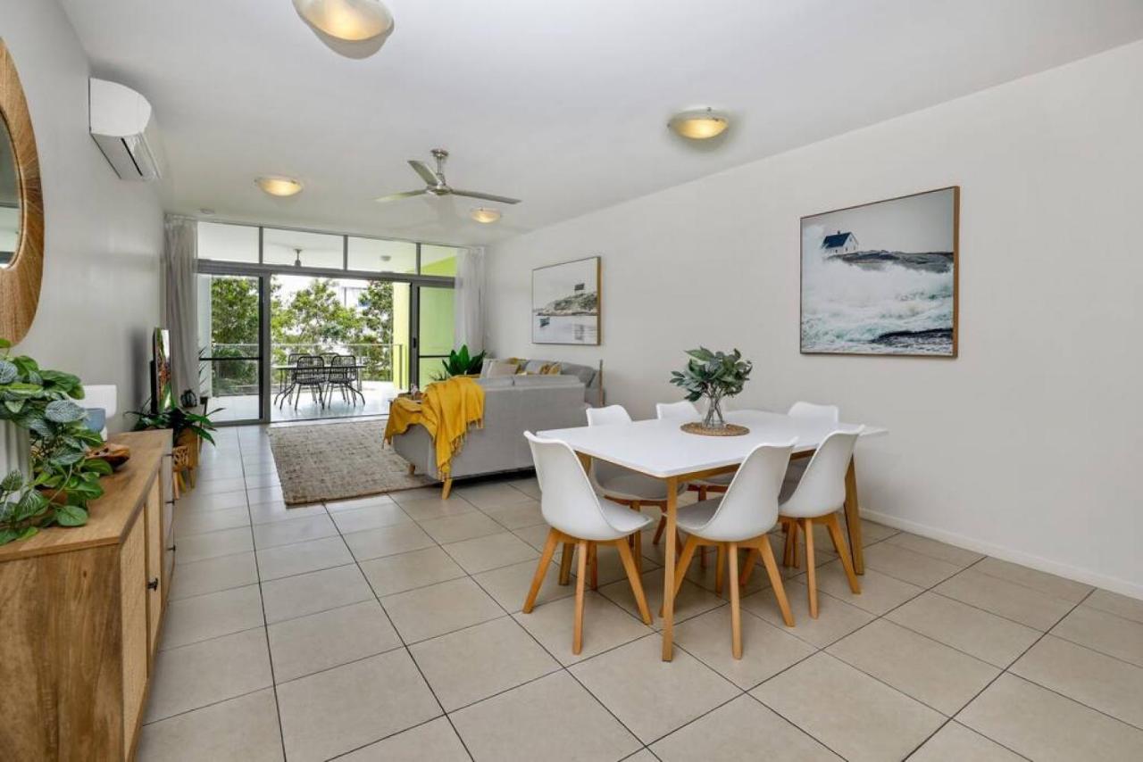 Pool View Centre 206 Apartment