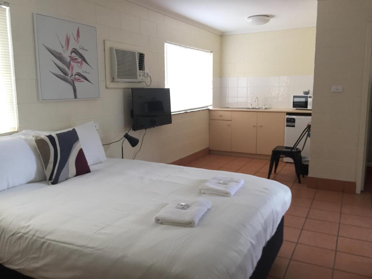 Lake Central Cairns Hotel Cairns