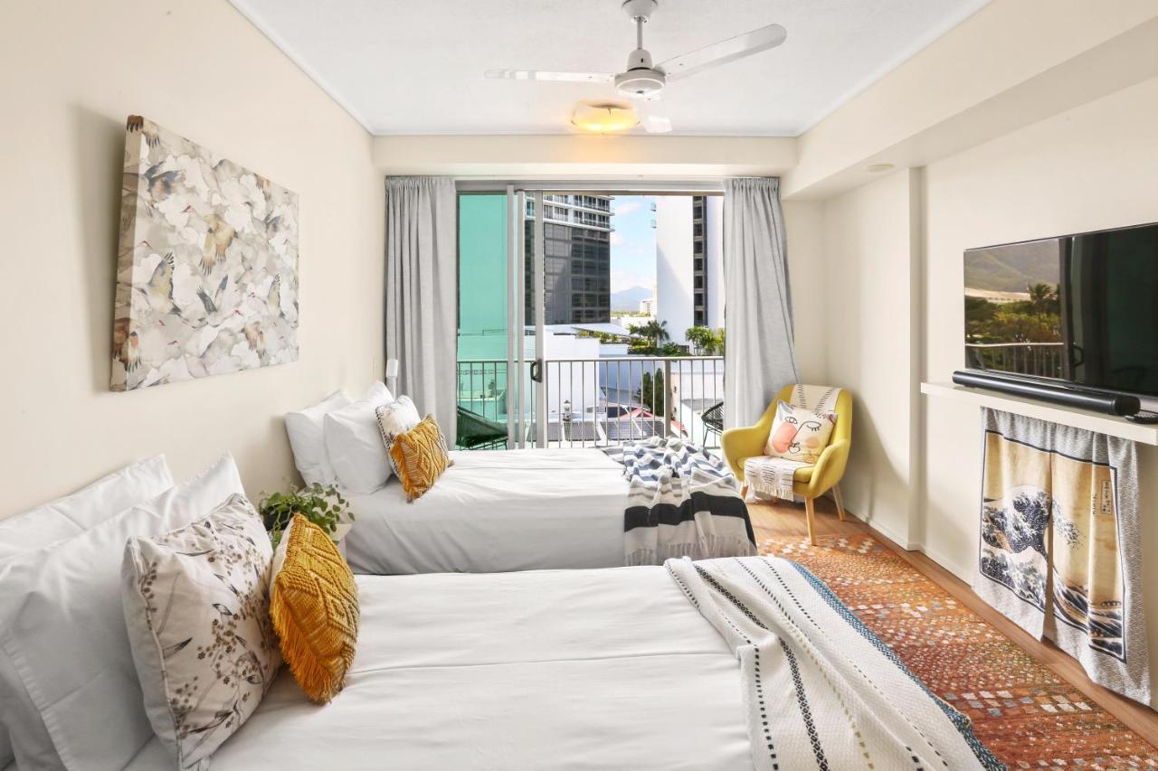 The Harbour View Apartment