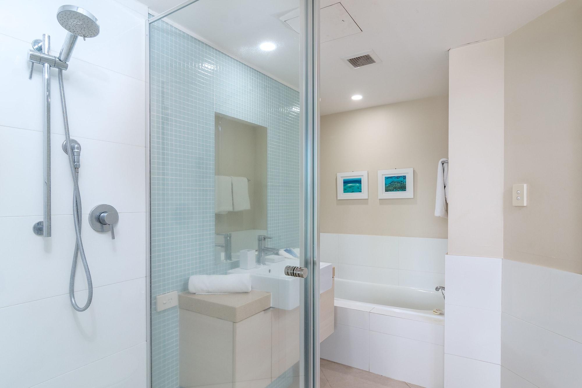201 Street Resort Cairns