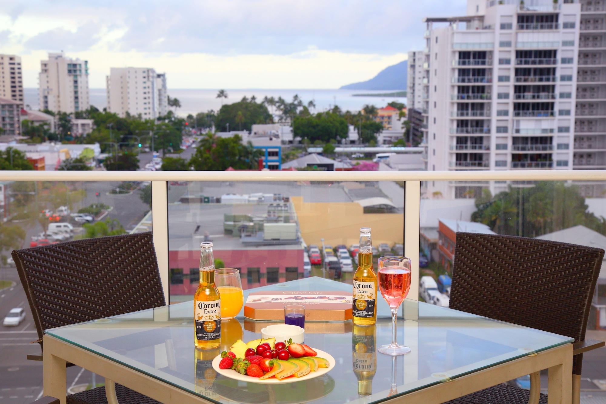 Plaza Official Aparthotel Cairns